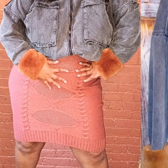 Fashion Nova skirt - Picture 4 of 4